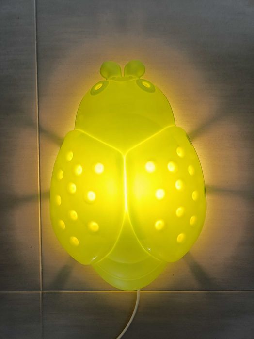 Candeeiro IKEA joaninha