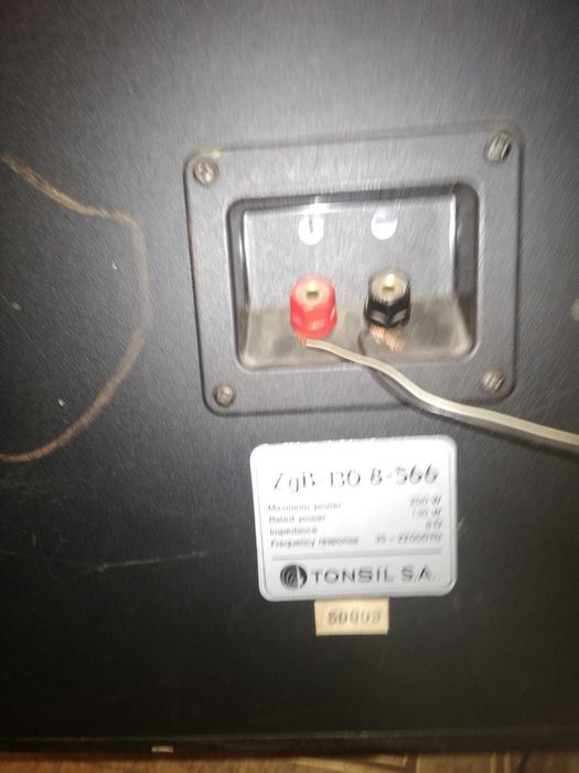 Wieża Sony  model STR- D209 6 elementów + 4 glosniki
