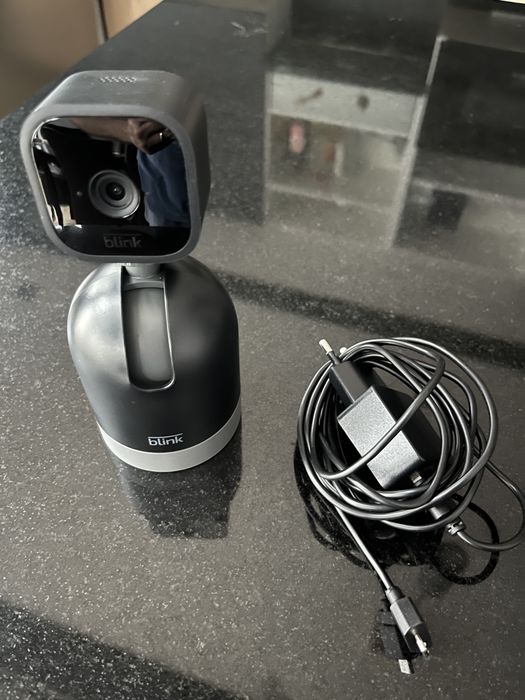 Câmera Mini Pan Tilt Blink Segurança Doméstica Preto