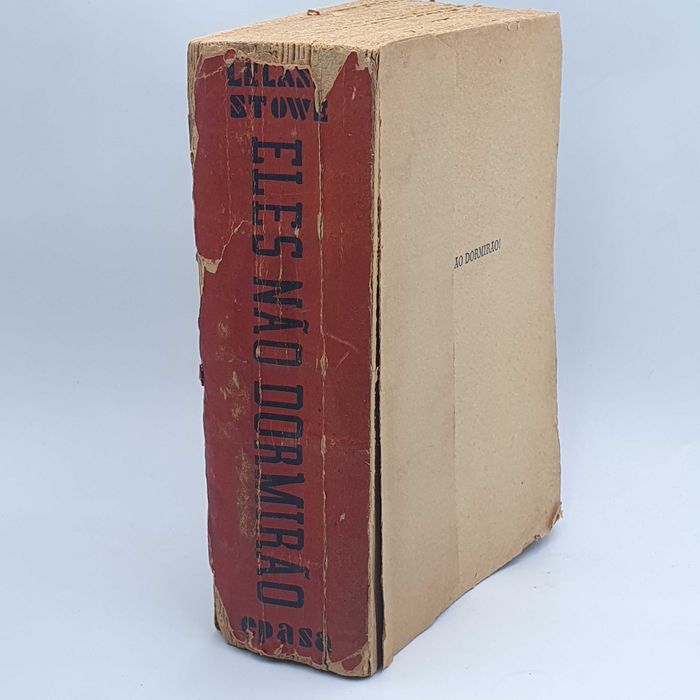 Livro - Leland Stowe - Eles Não Dormirão - EC