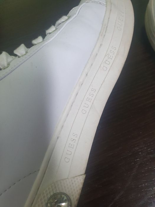 Buty Guess oryginalne 38