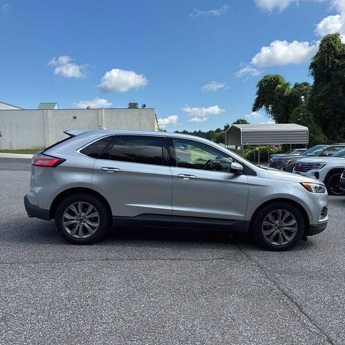 Ford Edge Titanium      2019