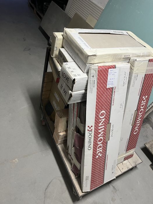 Lote de ladrilhos diversos