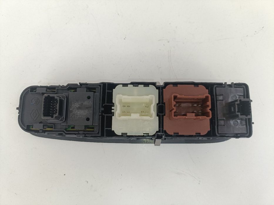 Comando / botão / interruptor vidros frente esquerdo DACIA Duster (HM_