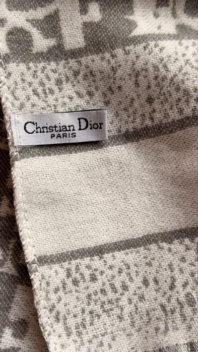 Damski szalik bardzo miekki