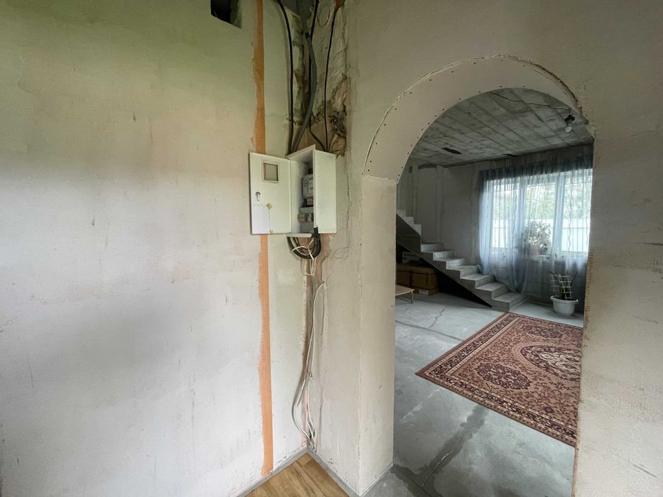 Продаж  окремого будинку+ магазин  в класній локаціі Солонка! Львів