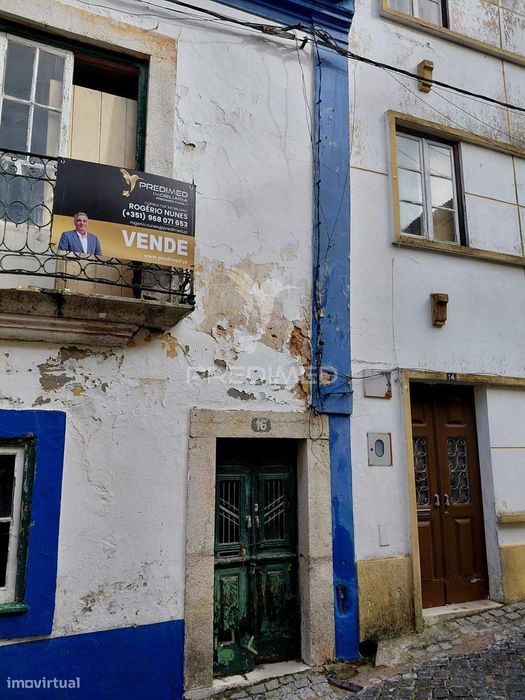 Moradia T3 , Centro Histórico de Santiago do Cacém.
