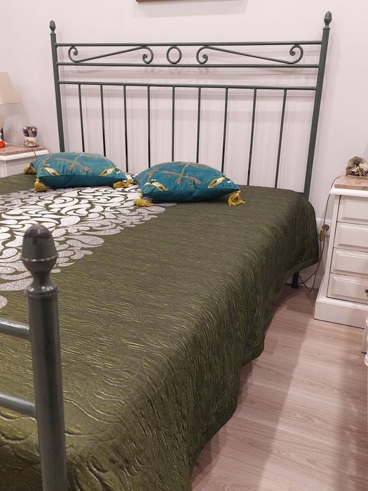 Cama de Casal em Ferro