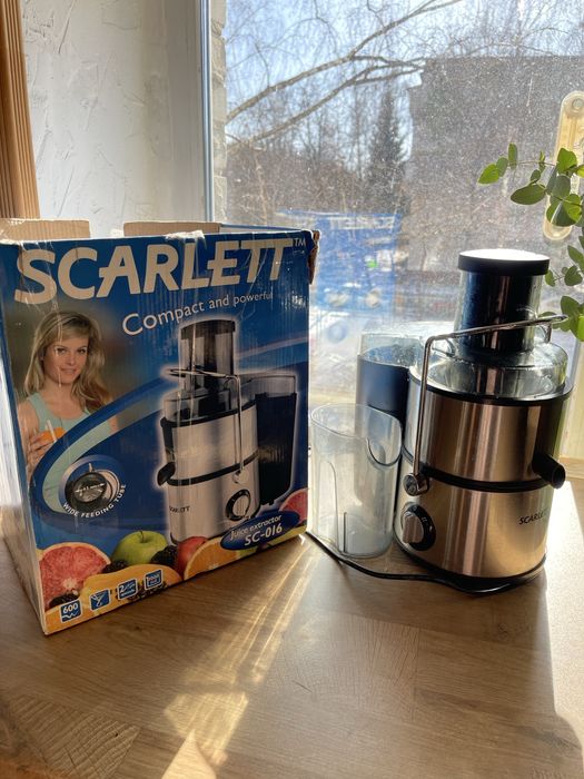 Соковитискач Scarlett SC-016