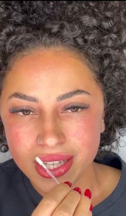 Micropigmentação labial/Modelos formação