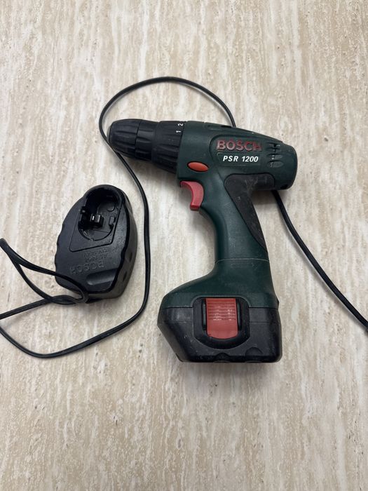 Акумуляторний шуруповерт Bosch PSR 1200 (12V) + зарядне