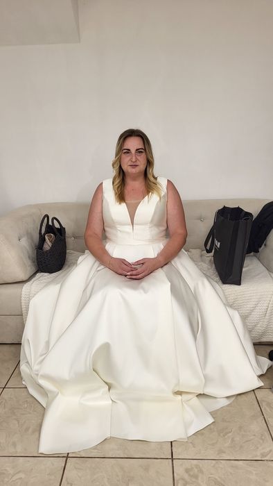 Suknia ślubna plus size