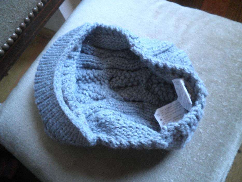 Jovens que gostem da originalidade---Gorros para o frio