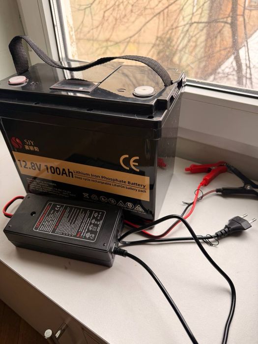 Акумулятор lofepo4 12/100ач з зарядкою!