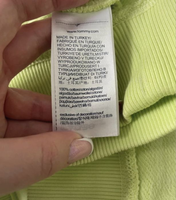Bluza Tommy Hilfiger w neonowym stylu – S