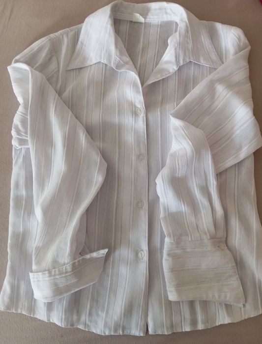 Biała elegancka bluzka WOL-TEX r.XL srebrna nitka , jak nowa. WK