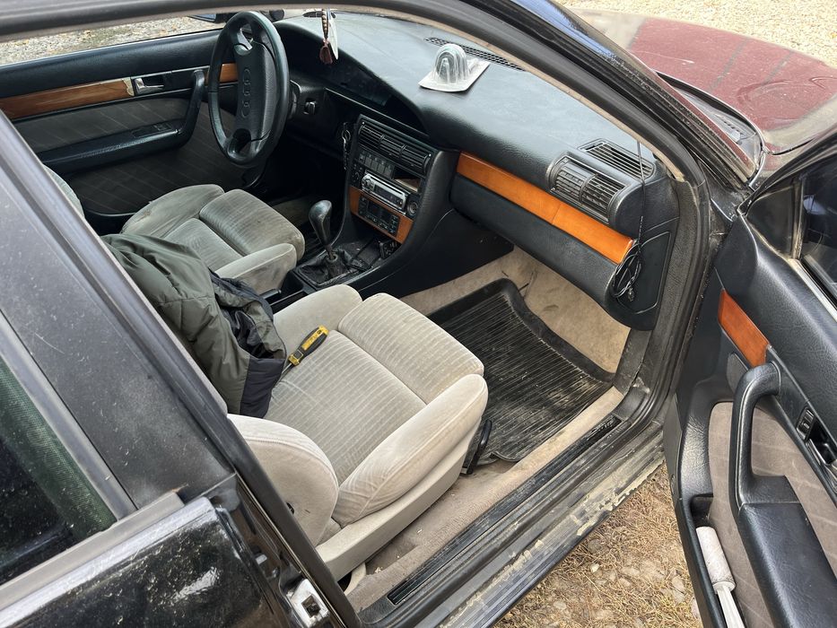 Продам ауді 100с4