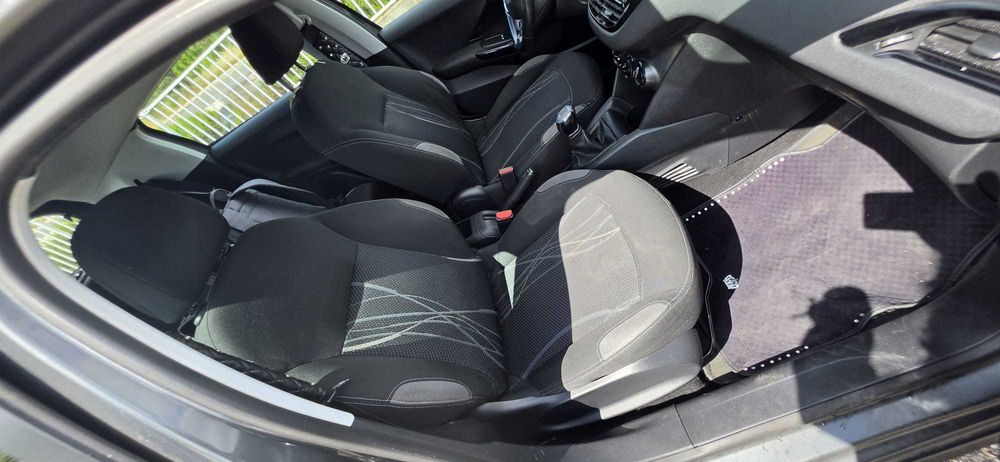 Peugeot 208 1.4HDI Disel