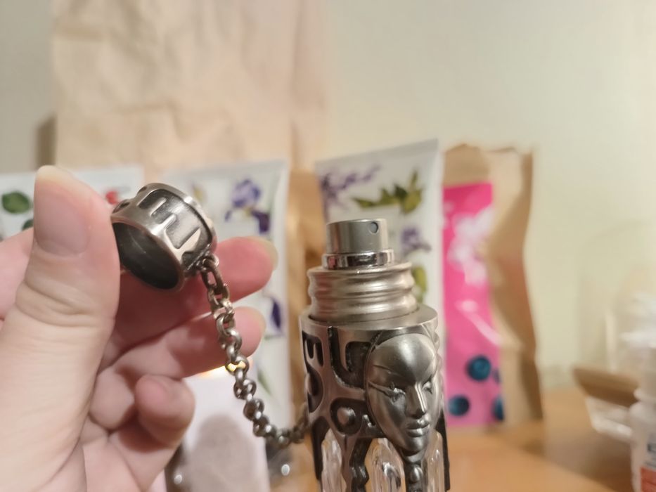 Unikat stara wersja Mugler Womanity