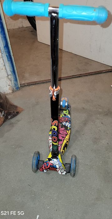 Hulajnoga świecąca