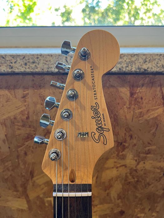 Guitarra Fender Squier Stratocaster c/ garantia