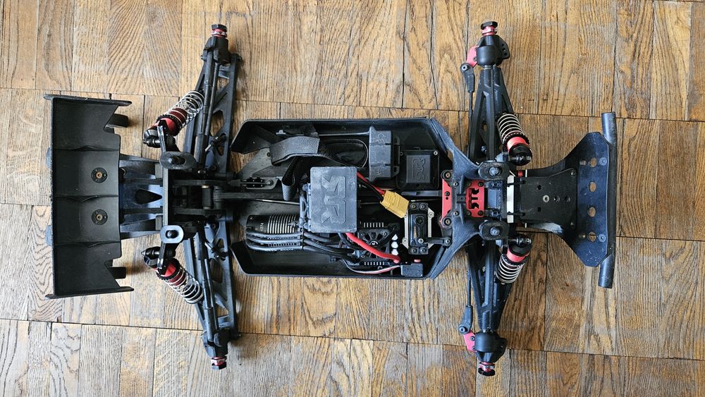 Arrma Outcast 6s радіокерованиа модель 1/8 масштабу