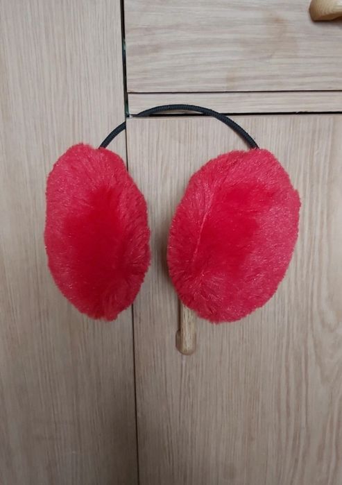 Nauszniki czerwone i niebieskie cieple opaska