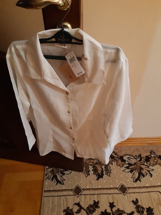 Блузка, сорочка різні, Here