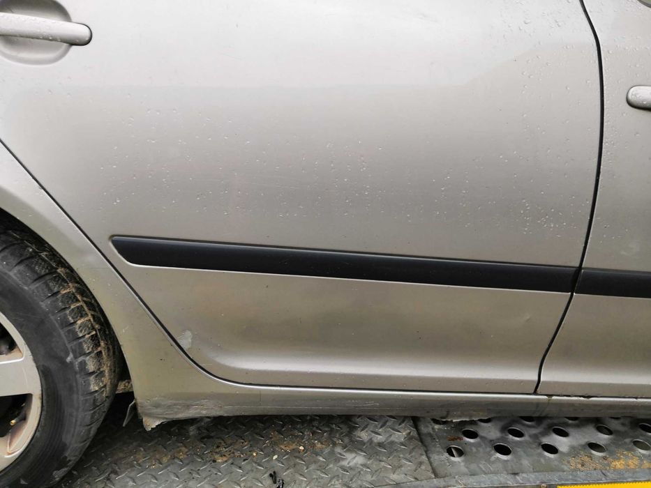 Listwa drzwi tylnych prawych OCTAVIA 2 II Prawy tył prawa tylna