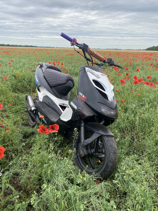 Продам мопед Aprilia