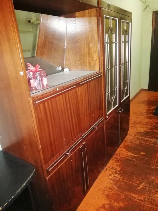 Стенка(Шкаф)  отдам даром