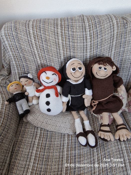 Bonecos em crochet ideal para crianças feitos por mim muito APLATIVOS