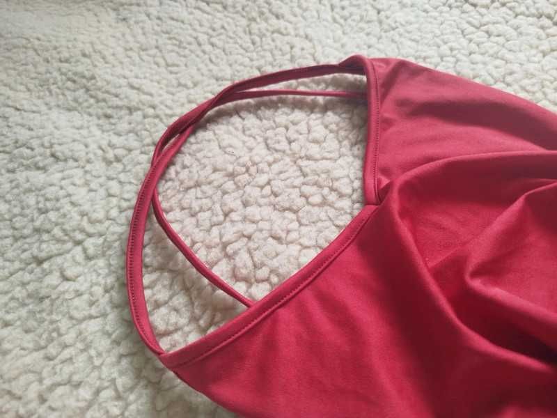 Krótka sukienka odkryte plecy imprezowa marszczona sexy bodycon