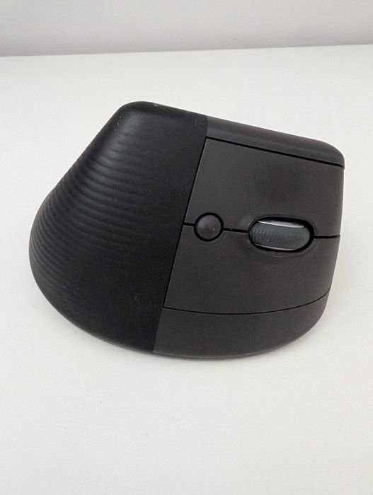 Logitech Lift Vertical Ergonomic Wireless/Bluetooth Graphite