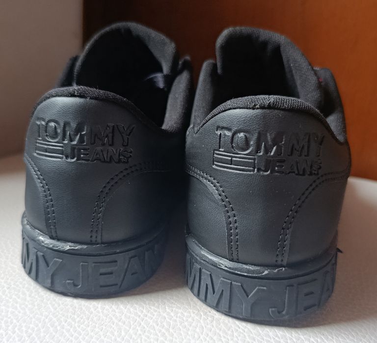Tommy Hilfiger snickersy damskie 37