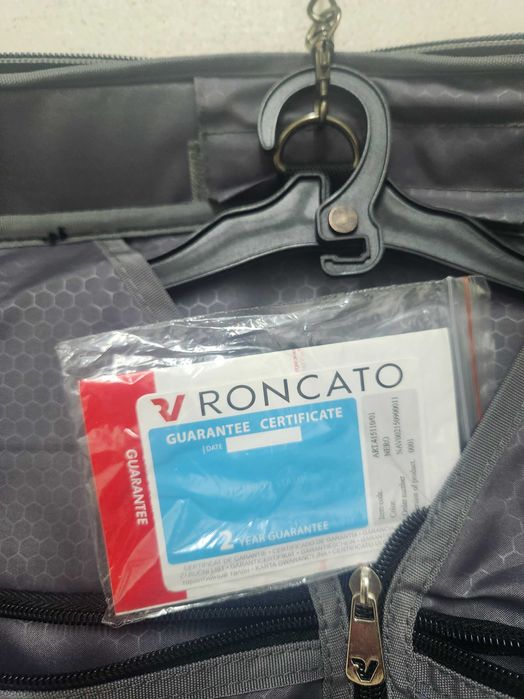 Mala Executiva Roncato inclusive para Fatos ou vestidos de Festa