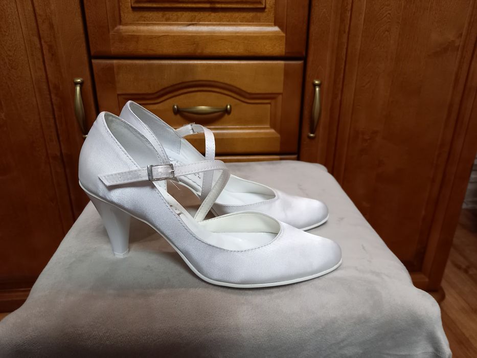 Buty ślubne białe, wizytowe, czółenka NOWE rozm. 35,37,40