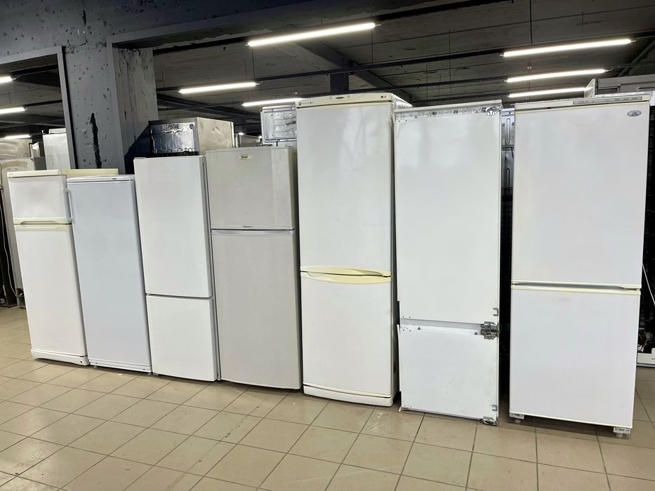 Бюджетний холодильник на вибір. Indesit st380 ws б у