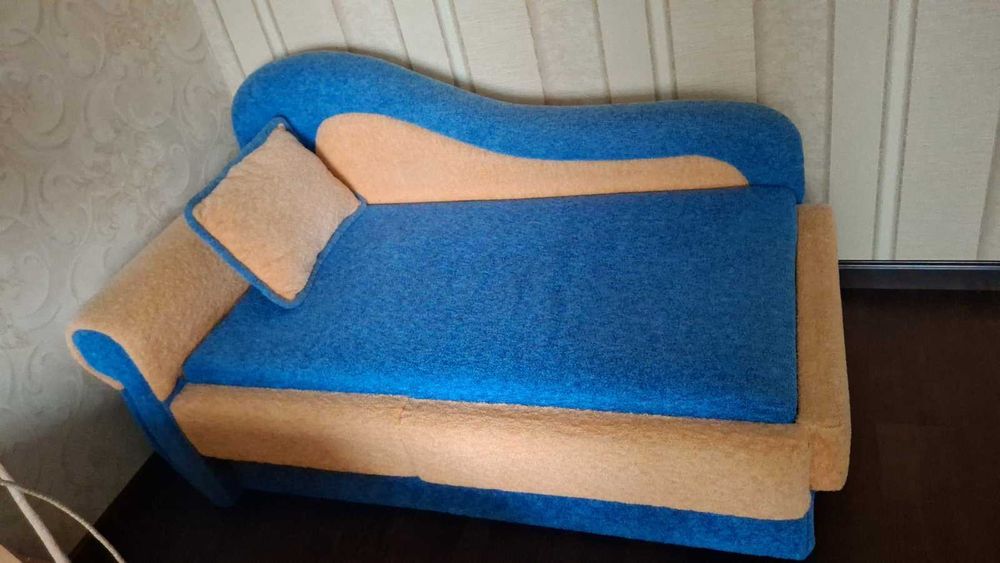 дитячий диван - ліжко.