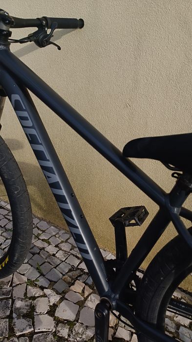 Bicicleta specialized rock hopper 29