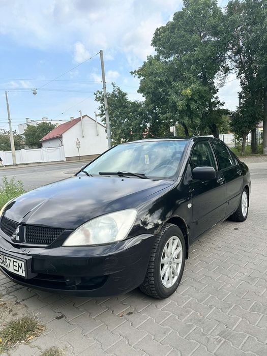 Автомобіль Ланцер 9