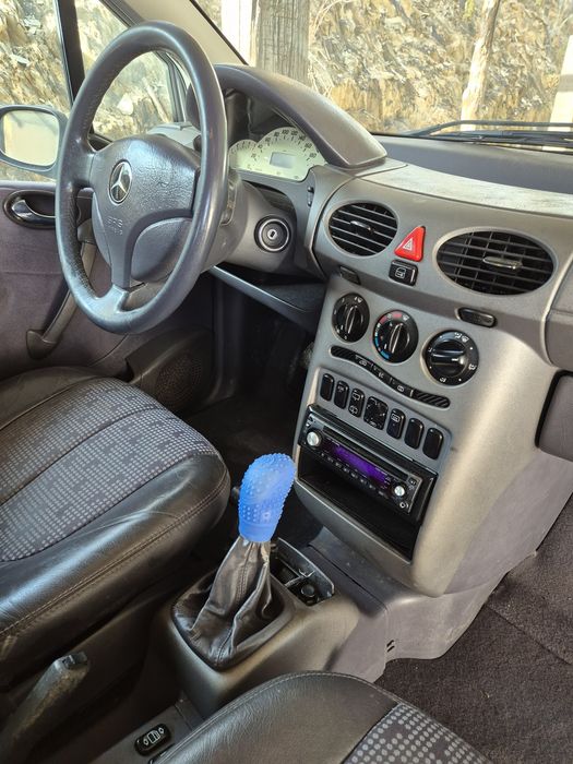 Veiculo Mercedes A170 foto 4