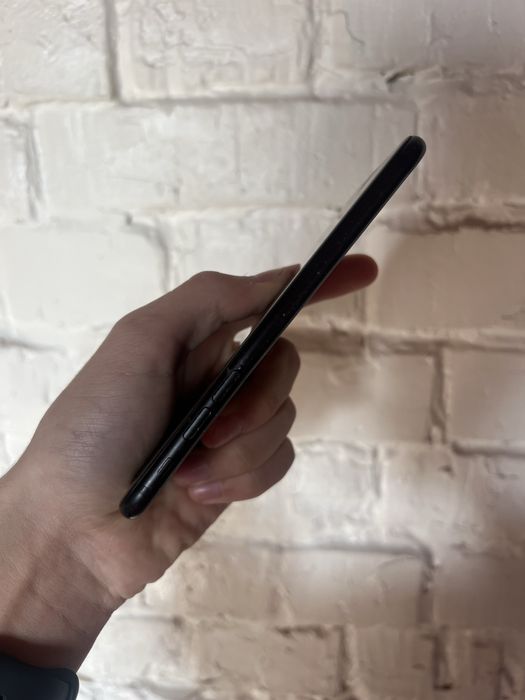 iPhone 7 без SIM-карти