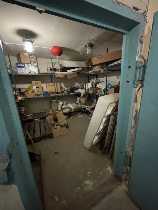 Продам помещение. Красная линия. Пр. Слобожанский( Правды)