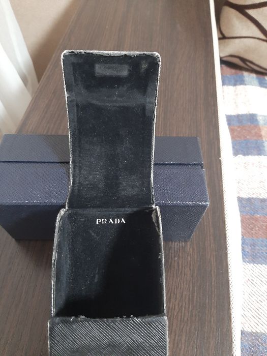 футляр для очков "Prada"