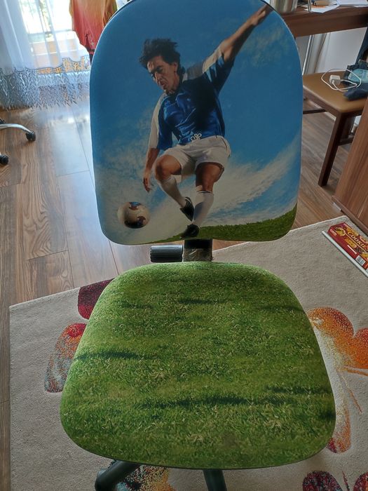 Krzesło dla ucznia używane