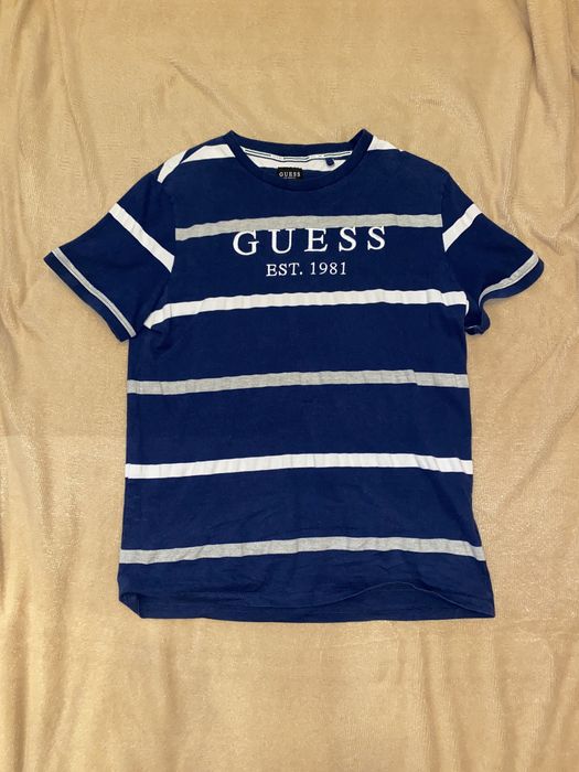 Футболка Guess