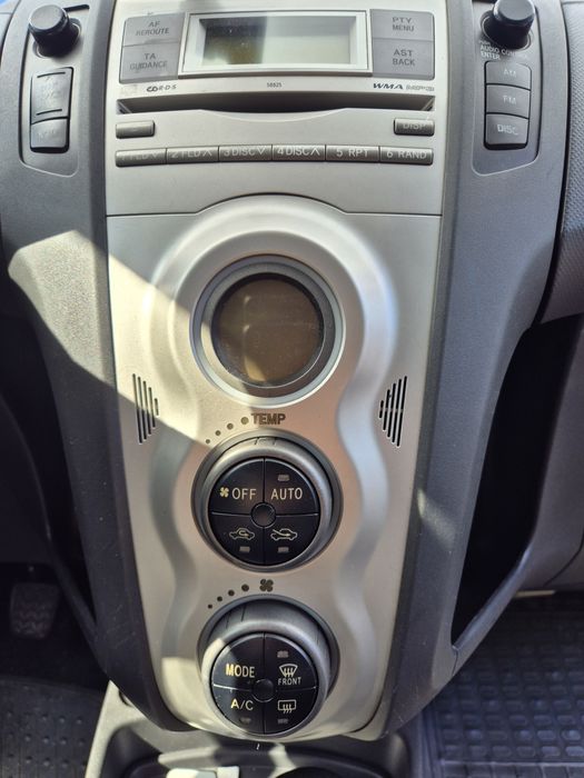 Toyota Yaris VVT-i SOL