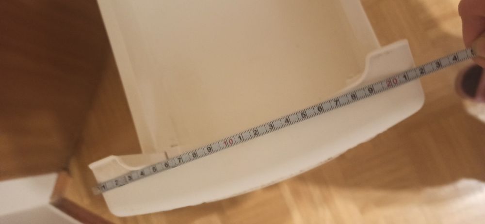 Plastikowy regał
