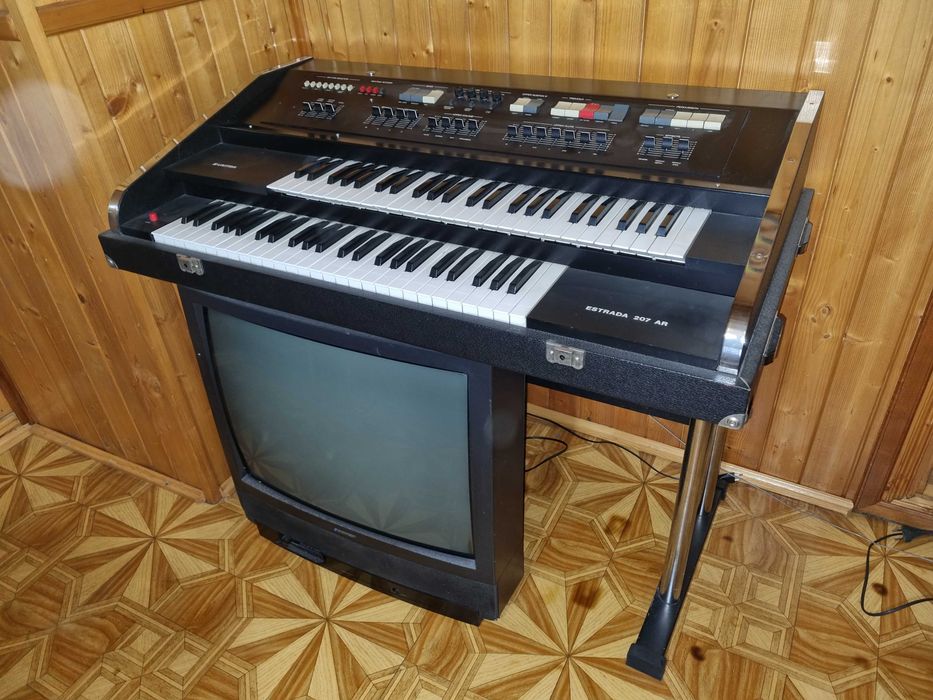 Unitra Estrada 207 AR